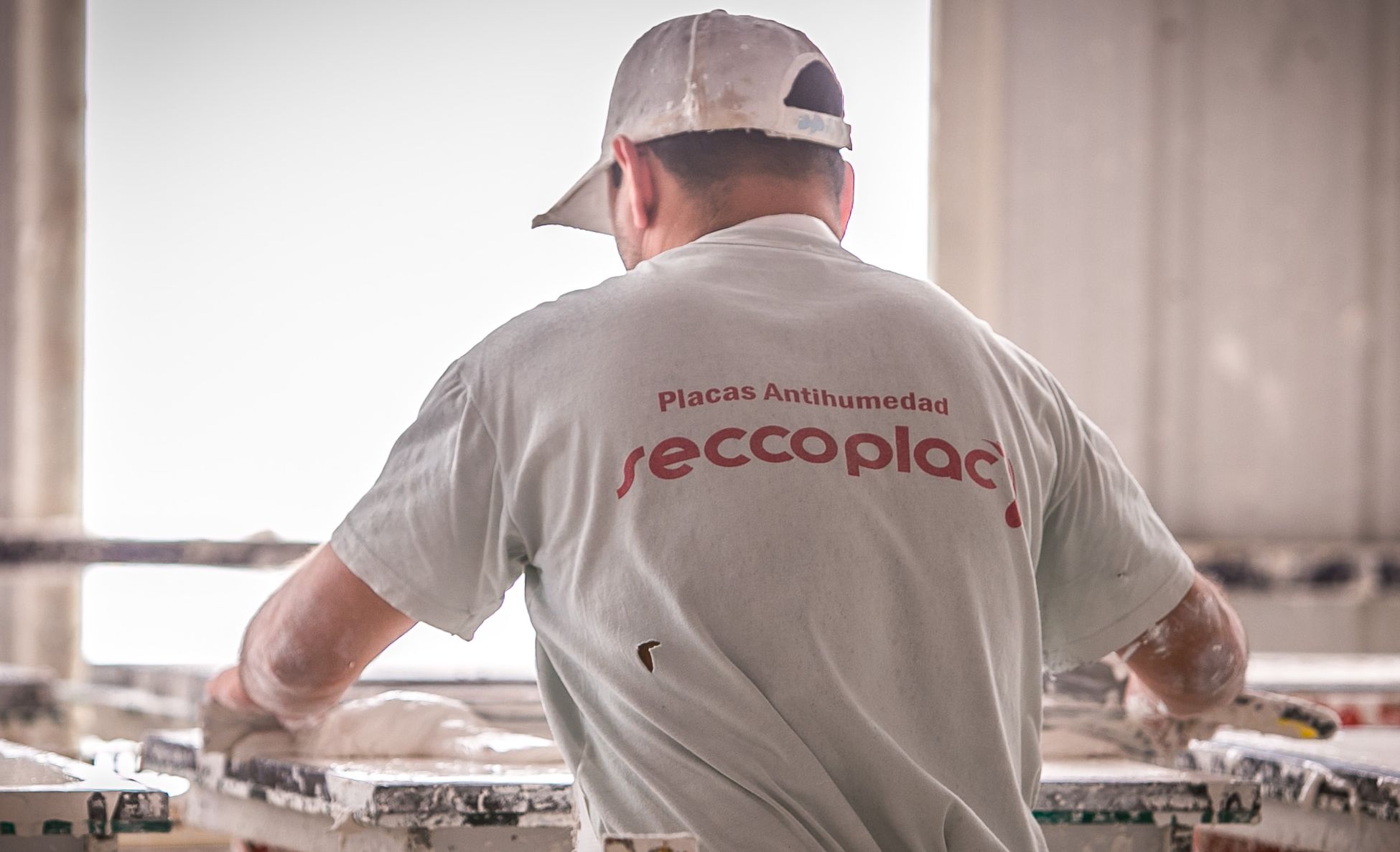 Solicita Asesor sin cargo.